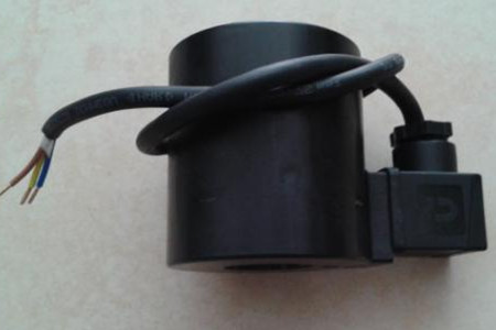 電磁線圈的電感主要起到什么作用？